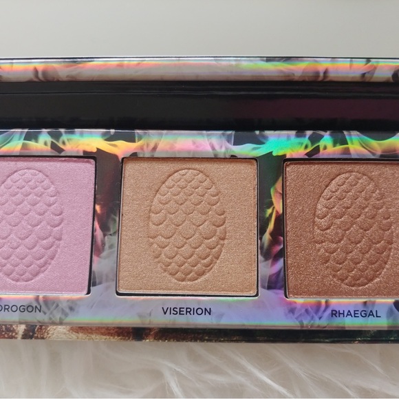 NIB Urban Decay Mother Of Dragons Highlight Palette Game Of Thrones In Hand - Picture 3 of 4